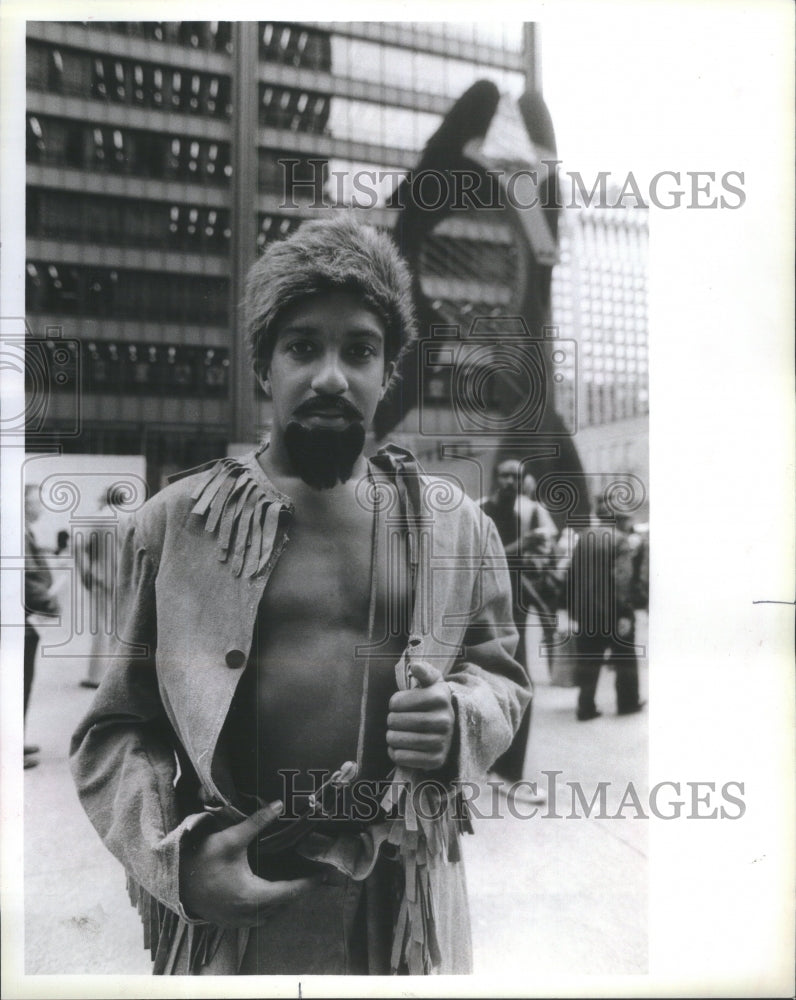 1983 Donn Harper Chicago actor Jean Baptiste DuSable Daley Plaza - Historic Images