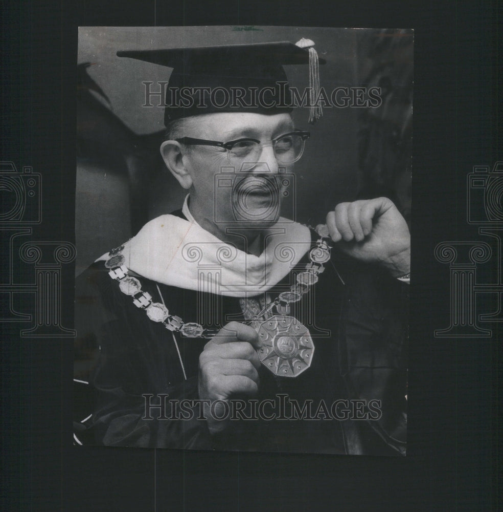 1971 University Of Illinois President David Dodds Henry - Historic Images