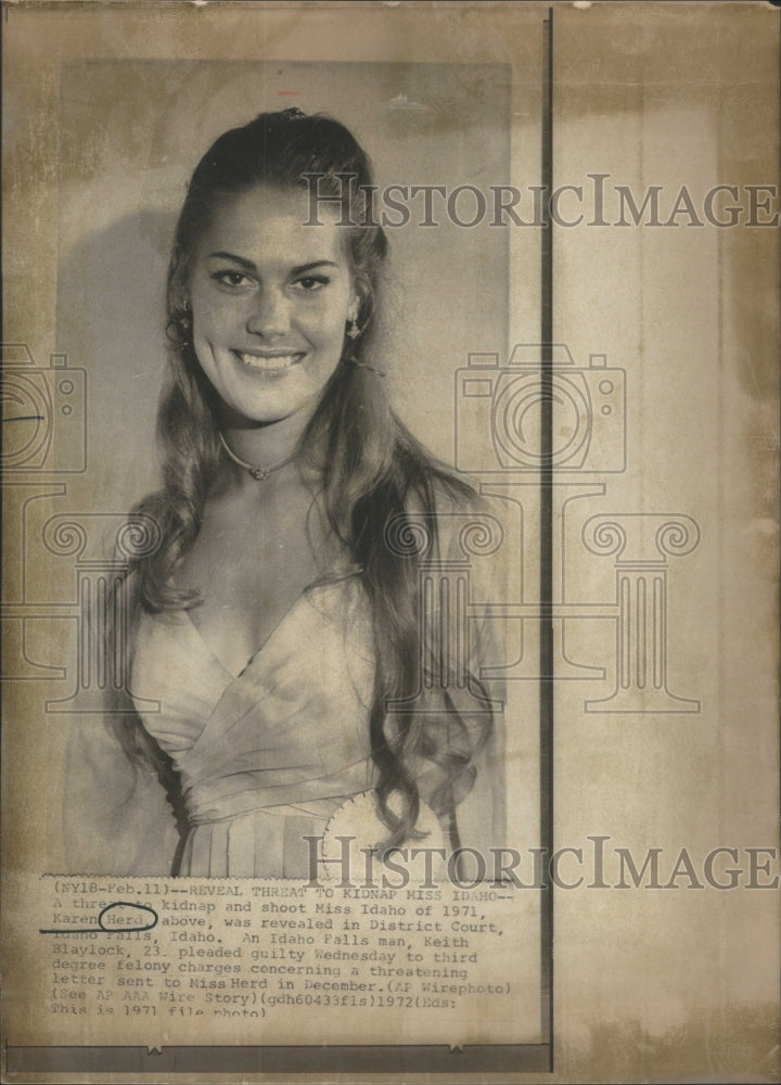1971 Press Photo Threat-Kidnap Shoot Miss Idaho Karen Herd-Reveal-District Court - Historic Images