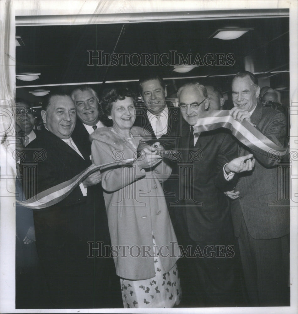 1961 Sheraton Chicago Hotel Mayor Daley Mr. Ernest Henderson, Pres - Historic Images