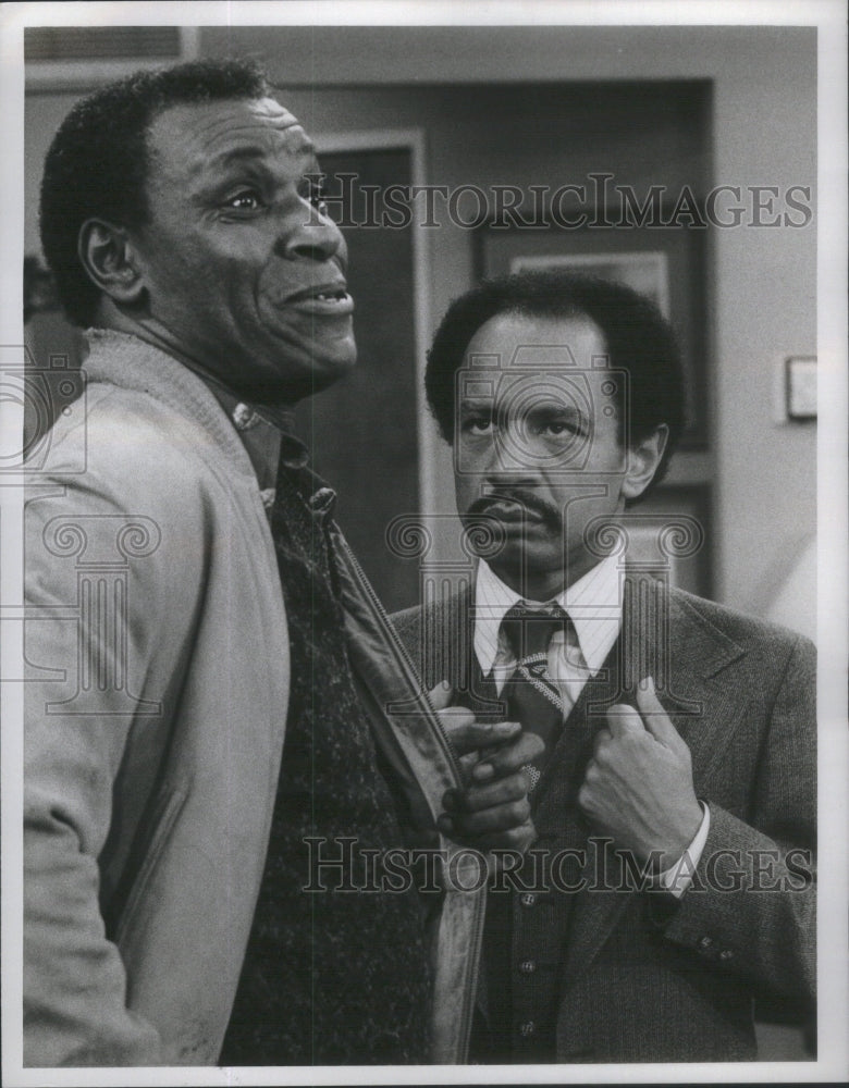 1975 Moses Gunn friend George Sherman Jeffersons - Historic Images