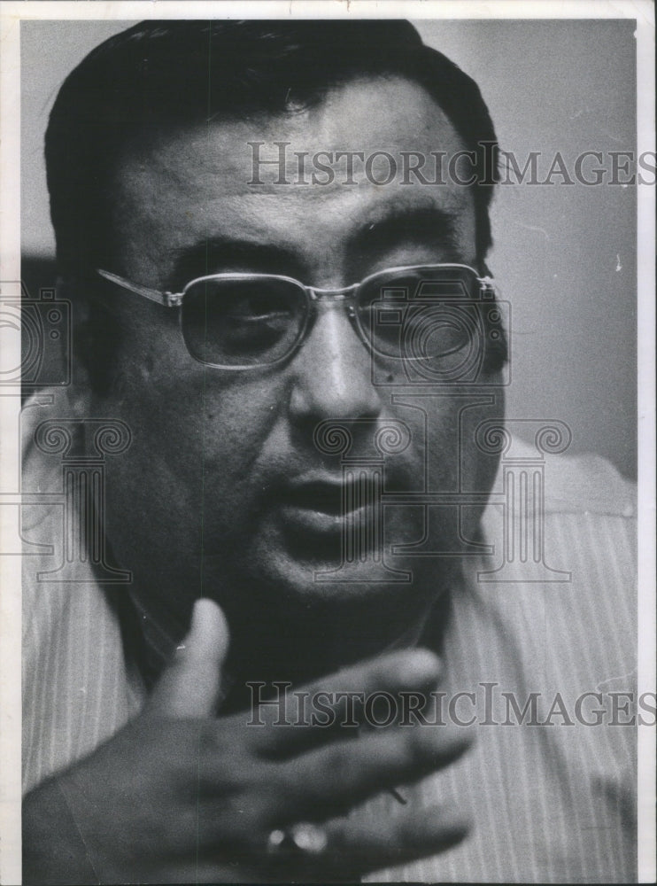 1972 El Informador Publisher Gomez Speaking Candid Picture - Historic Images