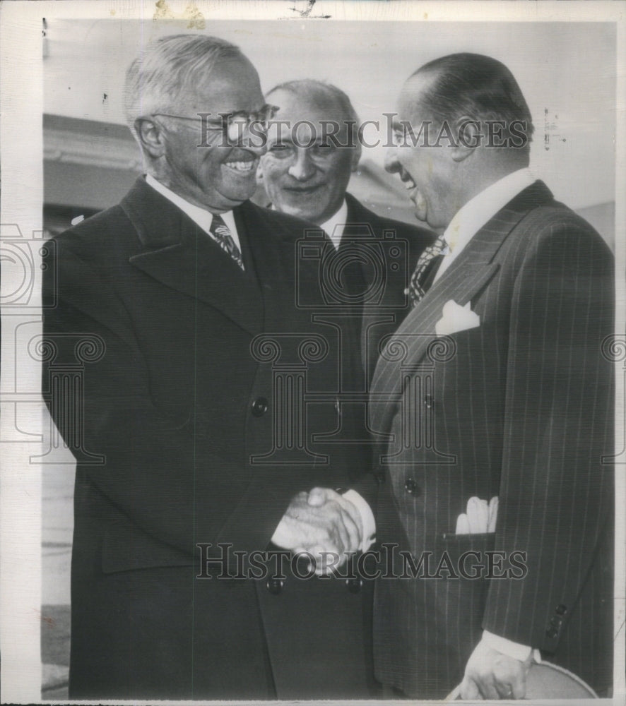 1950 President Truman Greets Videla Washington Airport - Historic Images