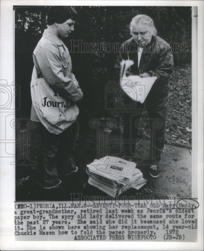 1972 Mary Landy great grandmother Peoria oldest paper boy retired - Historic Images