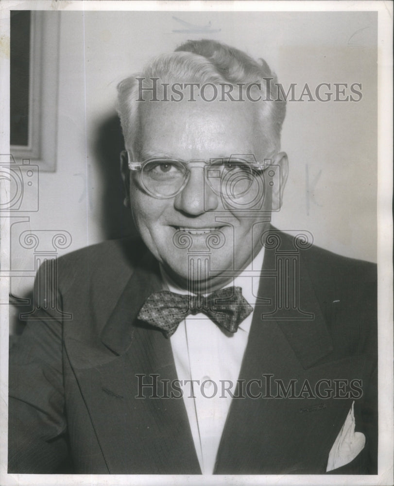 1950 Jan Bark Millinery Bow Tie Suit Glasses Man-Historic Images