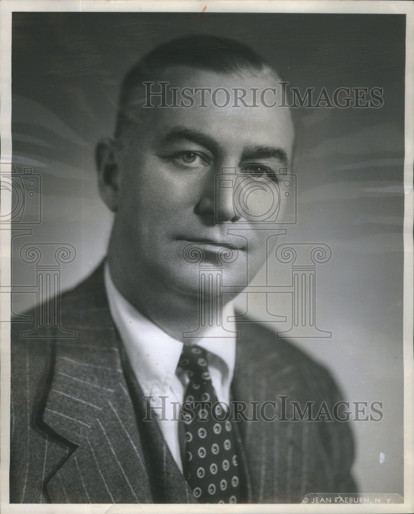 1960 Press Photo Harris Trust And Savings Bank Asst VP Charles Connell- Historic Images
