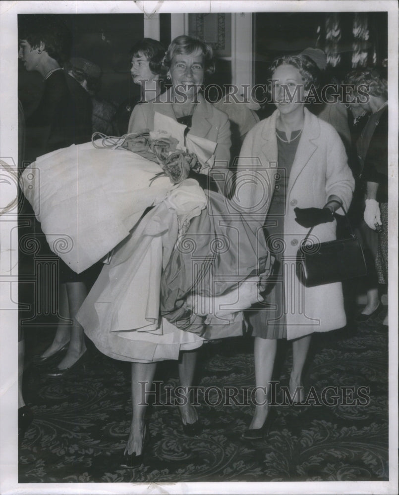 1962 Socialite Connell With Daughter Leaving Debutante Ball - Historic Images