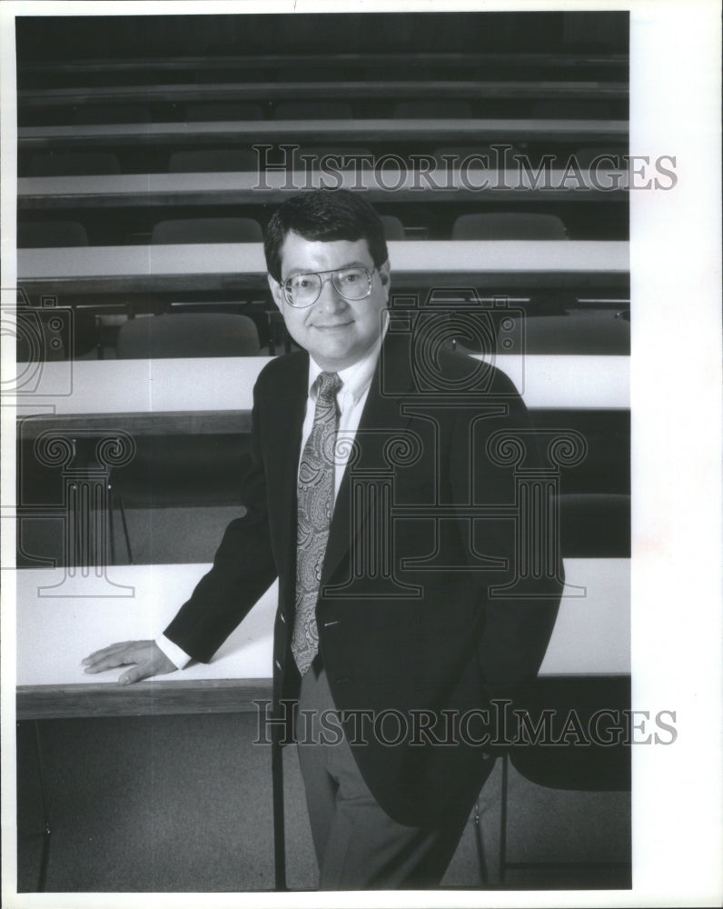 1995 Press Photo Professor John Colombo University Illinois Urbana-Champaign - Historic Images