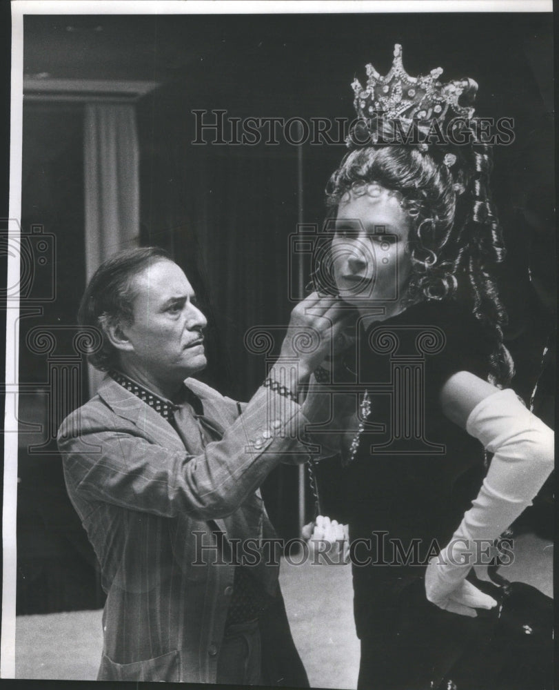 1974 Alexandre of Paris/French Hairstylist/Cosmetology - Historic Images