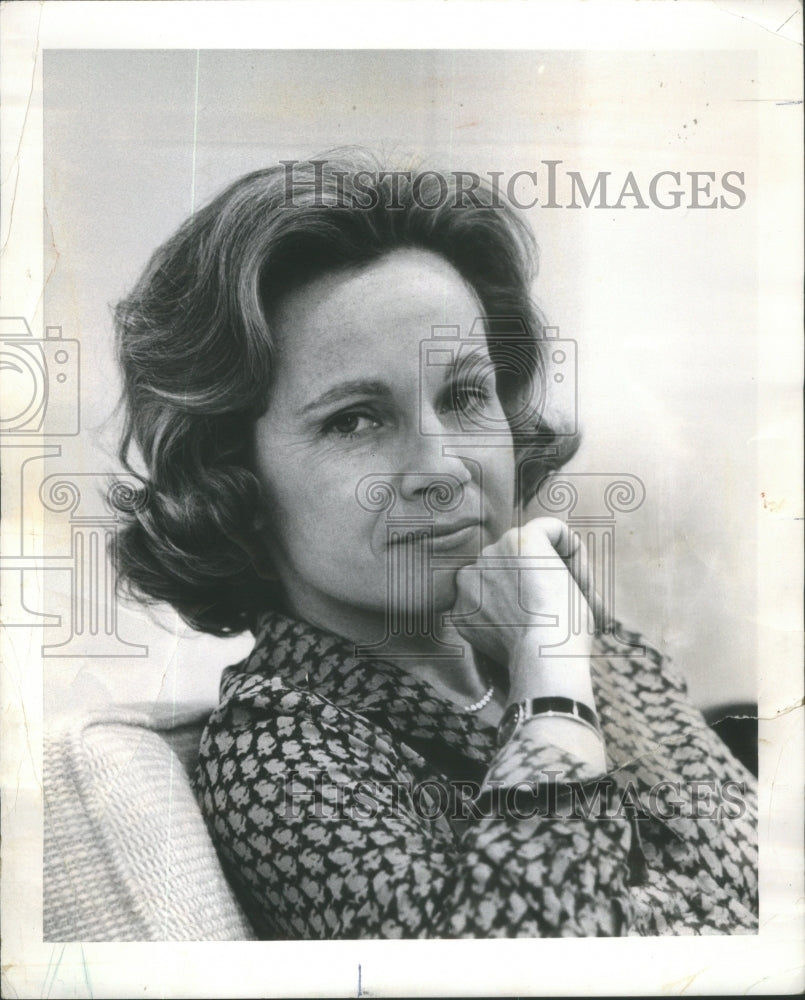 1975 Press Photo Los Angele Writer Shana Alexander CBS- RSA84035 - Historic Images