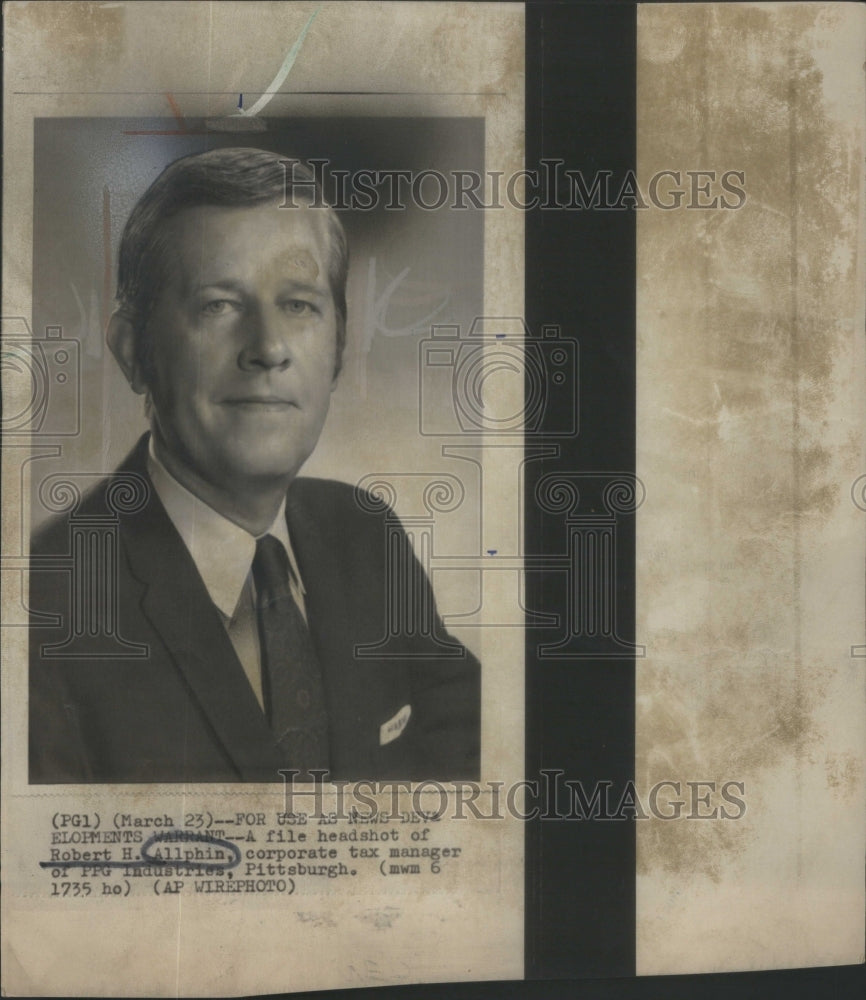 1973 PPG Industries Corporate Tax Manager Robert Allphin - Historic Images