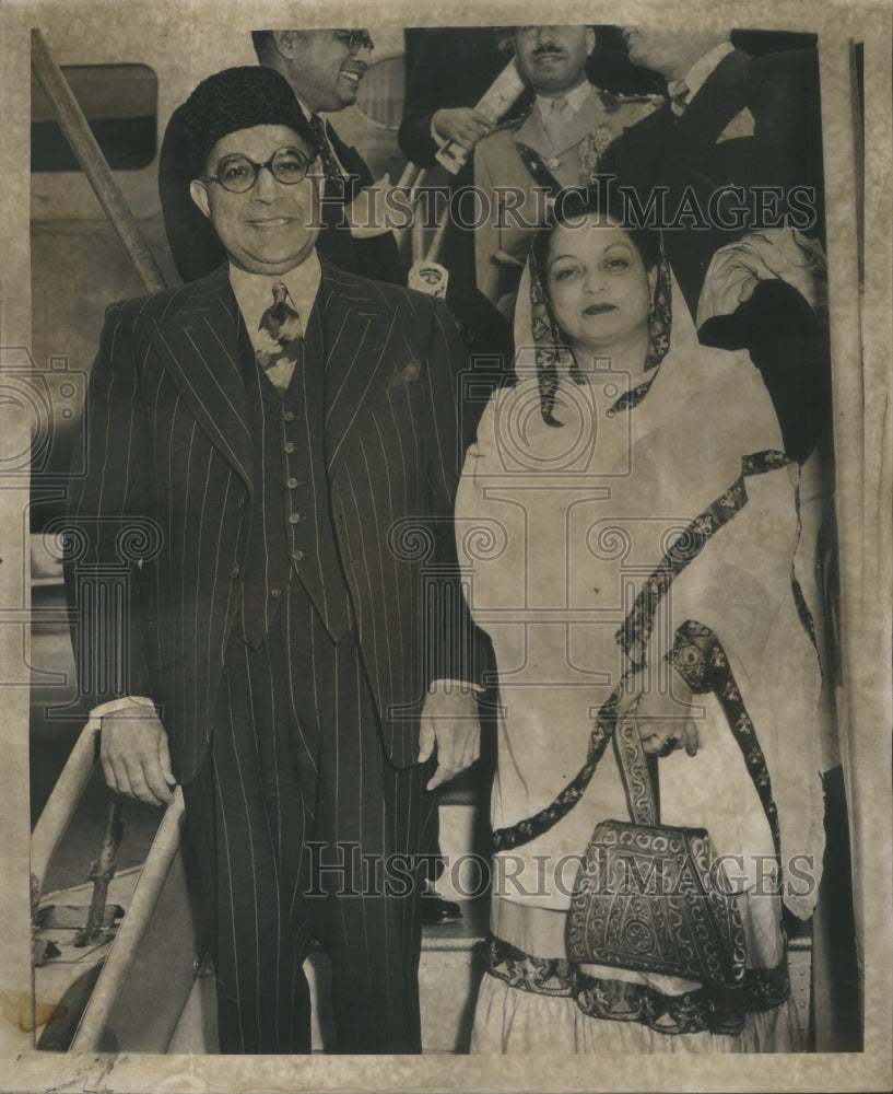 1957, Liguat Ali Arriving With Wife Leaving Airplane- RSA85199 - Historic Images