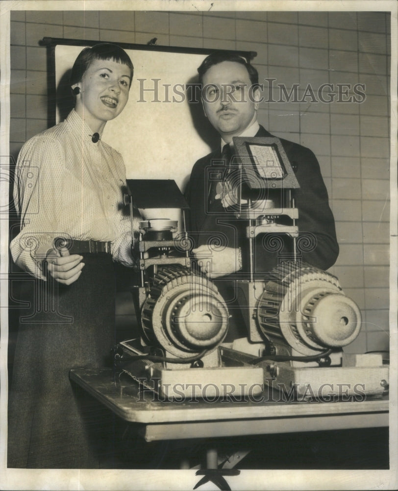 1954, Chicago Teachers College Winter Workshop Techistoscope - Historic Images