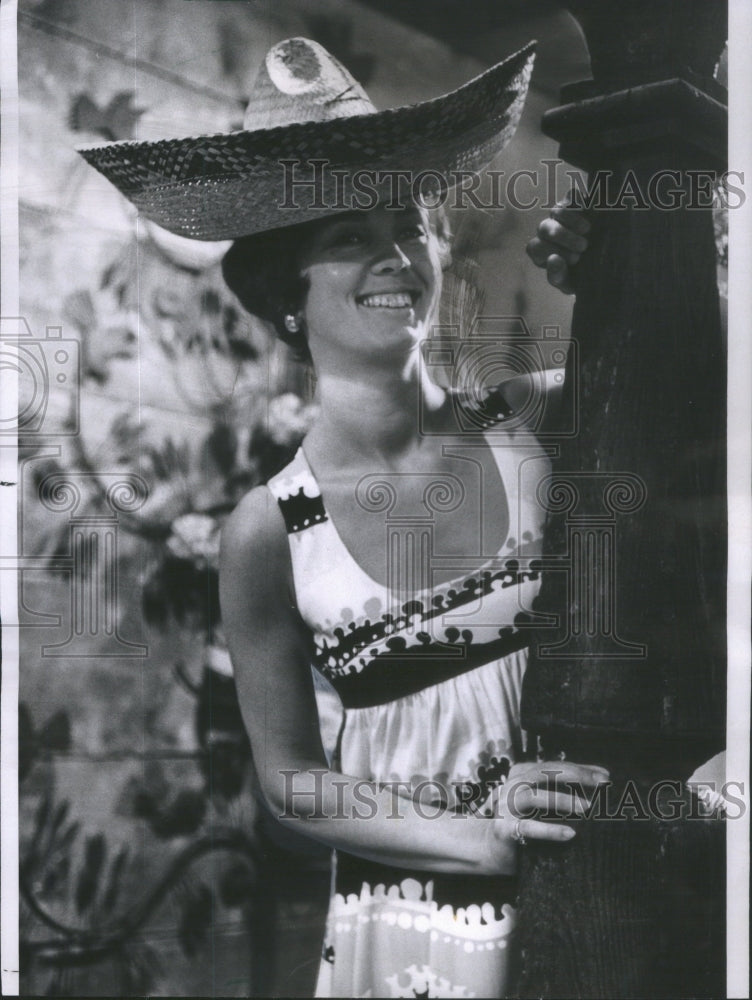 1969 Mrs. Robert B. King is a pretty senora U of C Cancer Foundation - Historic Images