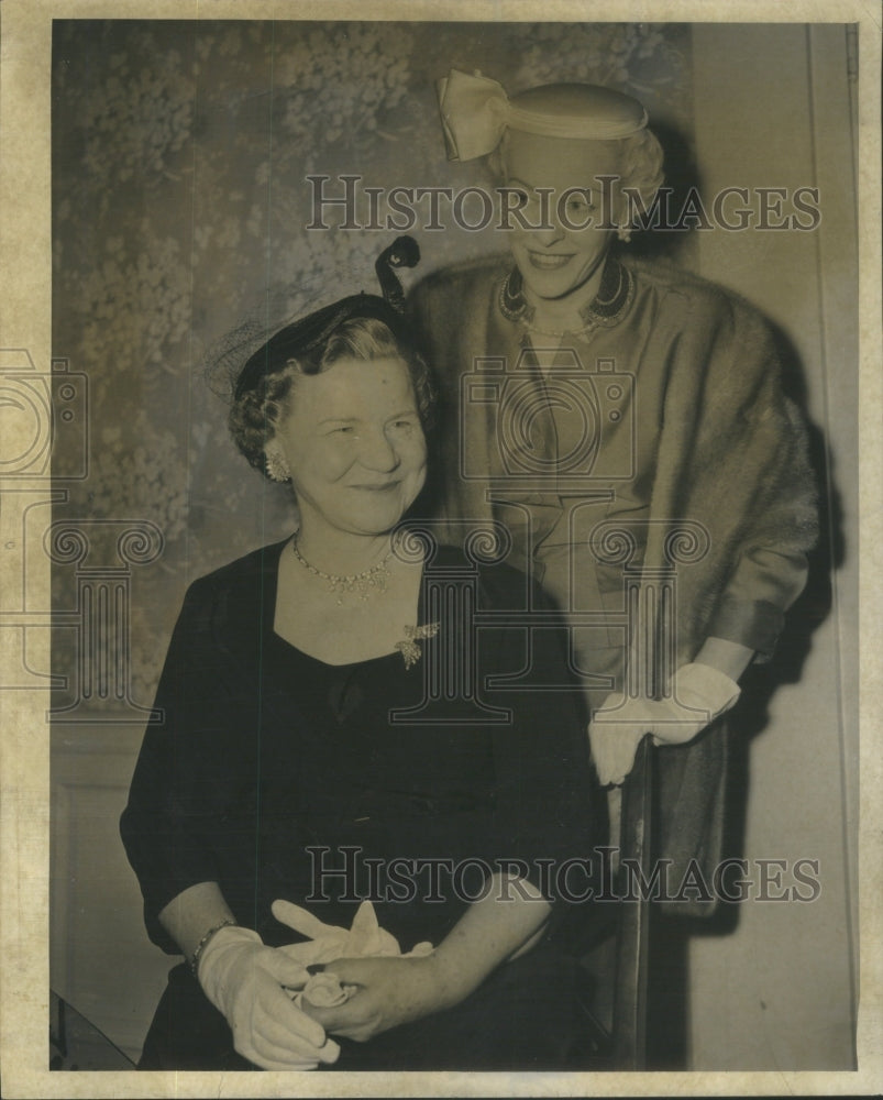 1956 Helen Kinsella Like View High School Woman Year Loretto-Historic Images