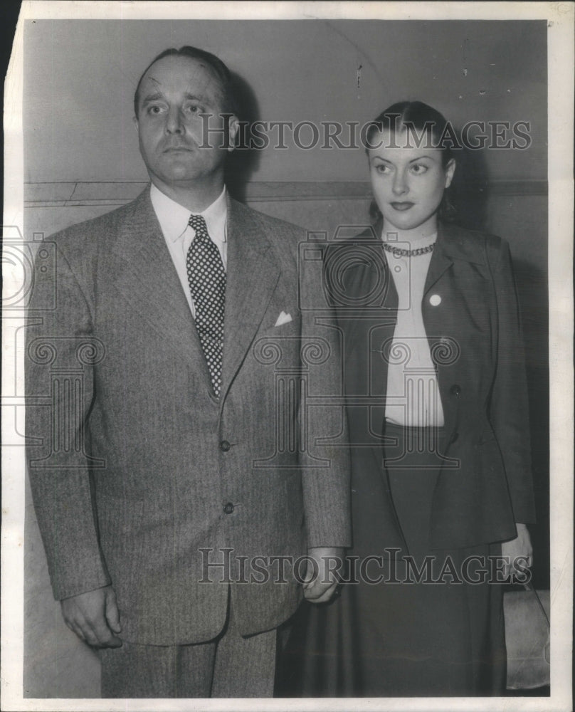 1948 Press Photo Marie DeTarnowsky, 19, and her father Alexis - Historic Images