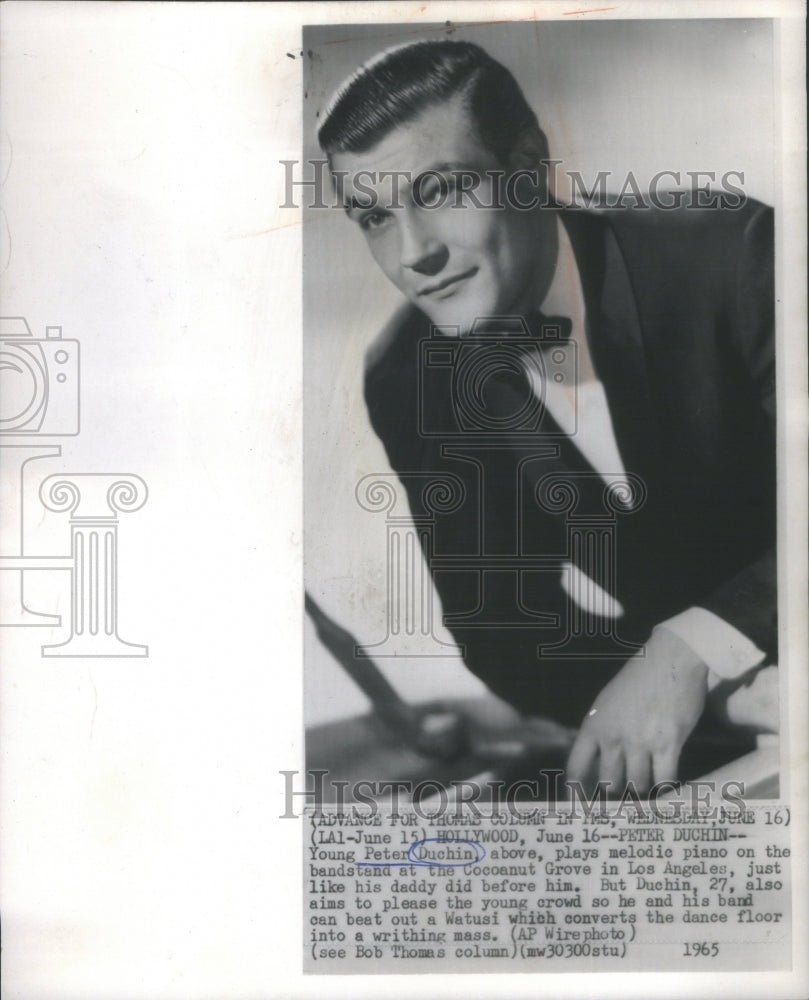 1965 Press Photo Young Peter Duchin Melodic Piano Coconut Grove Los Angeles- Historic Images