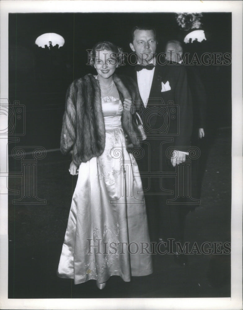 1948 Joan Fontaine William Dozier star Paramount Theater Hollywood - Historic Images