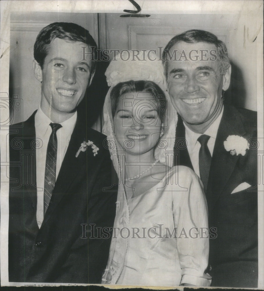 1961 Peter Fonda bride Susan Brewer Beverly Hills Henry marriage - Historic Images