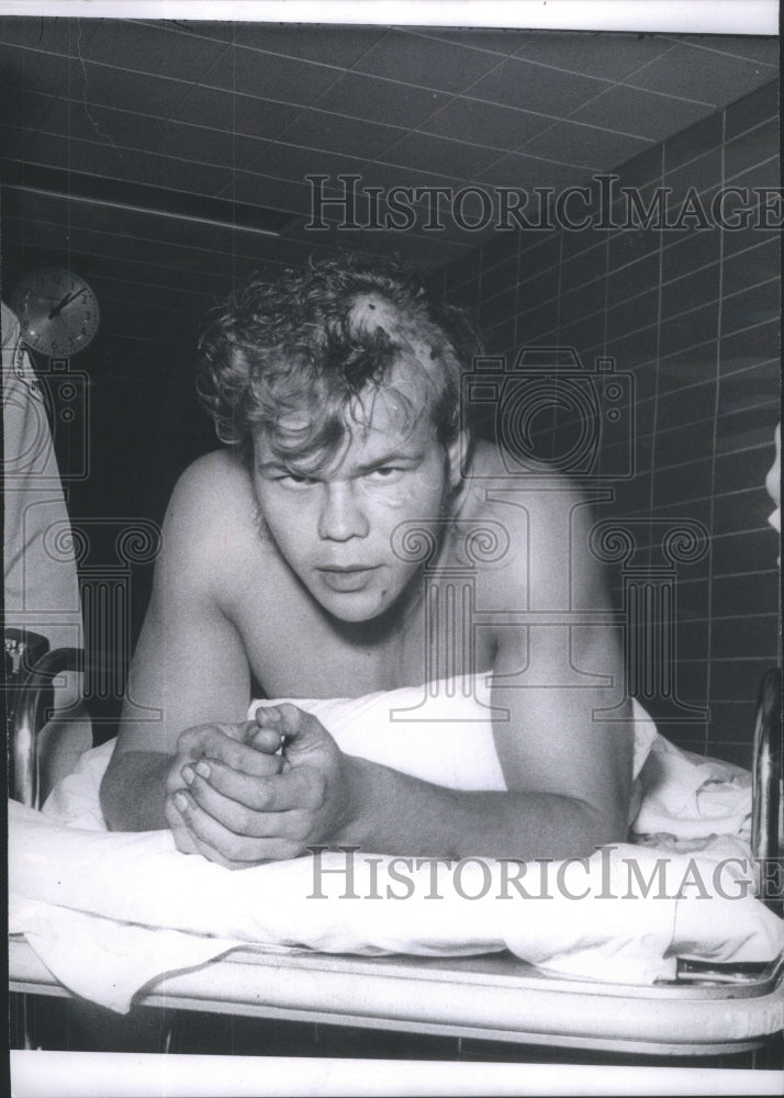 1970 Robert Feidorowicz Linda Grant Hospital Rush St cocktail Boy - Historic Images