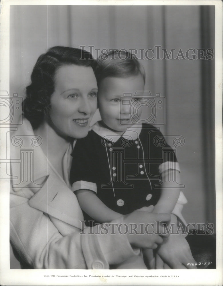 Press Photo Screen youngest star Baby LoRoy Rachel Smith teacher- RSA87239 - Historic Images