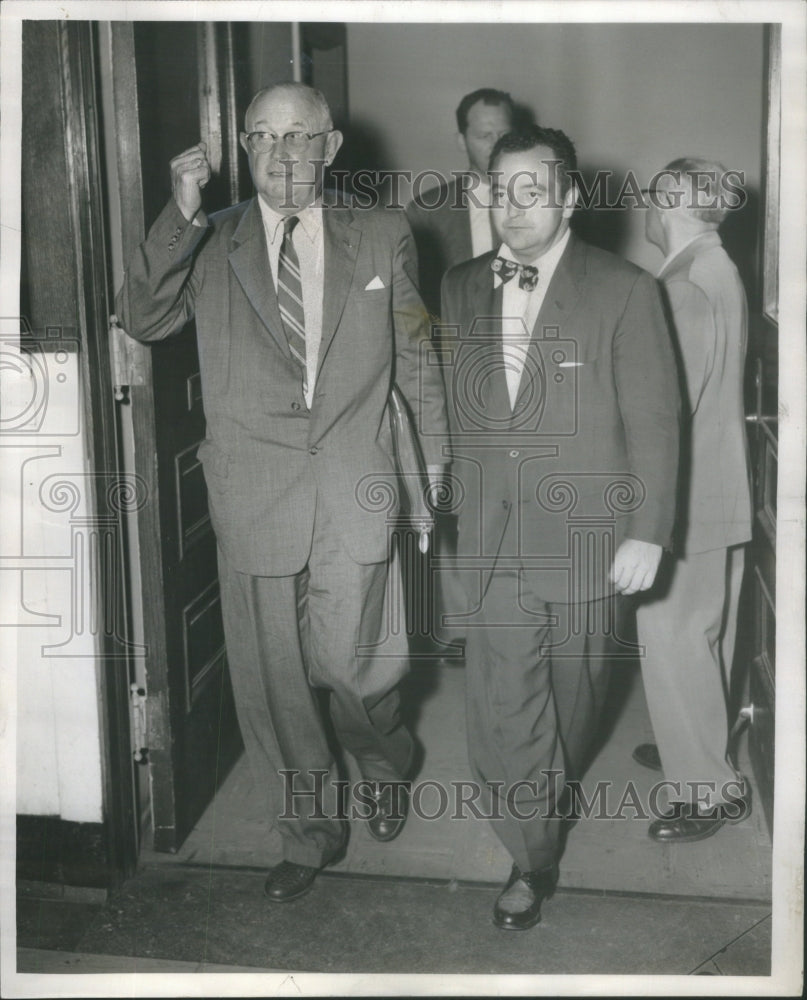 1956 Press Photo Edward Hintz President Southmore Bank Grand Jury Atty John - Historic Images