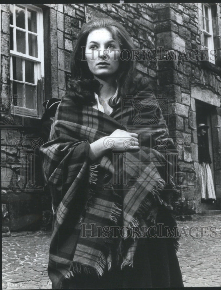 1972 Vivien Heilbron "Kidnapped" - Historic Images