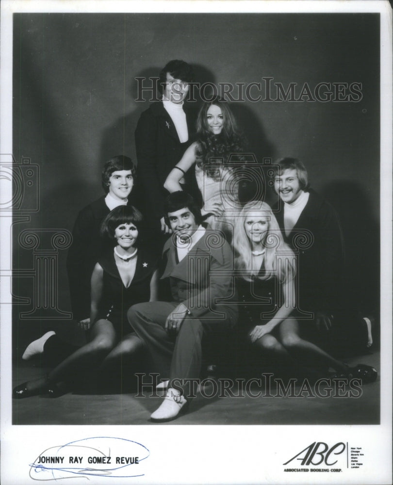 1974 Press Photo Johnny Ray Gomez Revue music group entertainers- RSA88907 - Historic Images