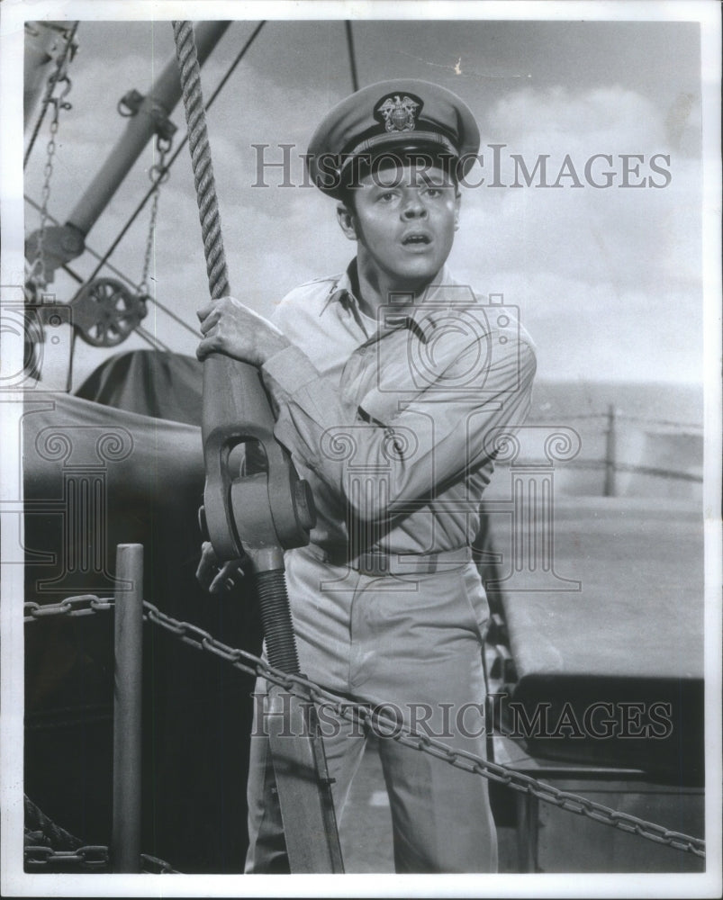 1965 Press Photo Steve Harmon Recruit-Musical Stage-Mister Roberts Play Success - Historic Images