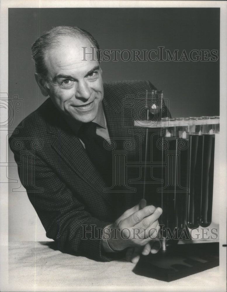 1971 Press Photo Donald Jeffrey Herbert Mr. Wizard- RSA89857 - Historic Images