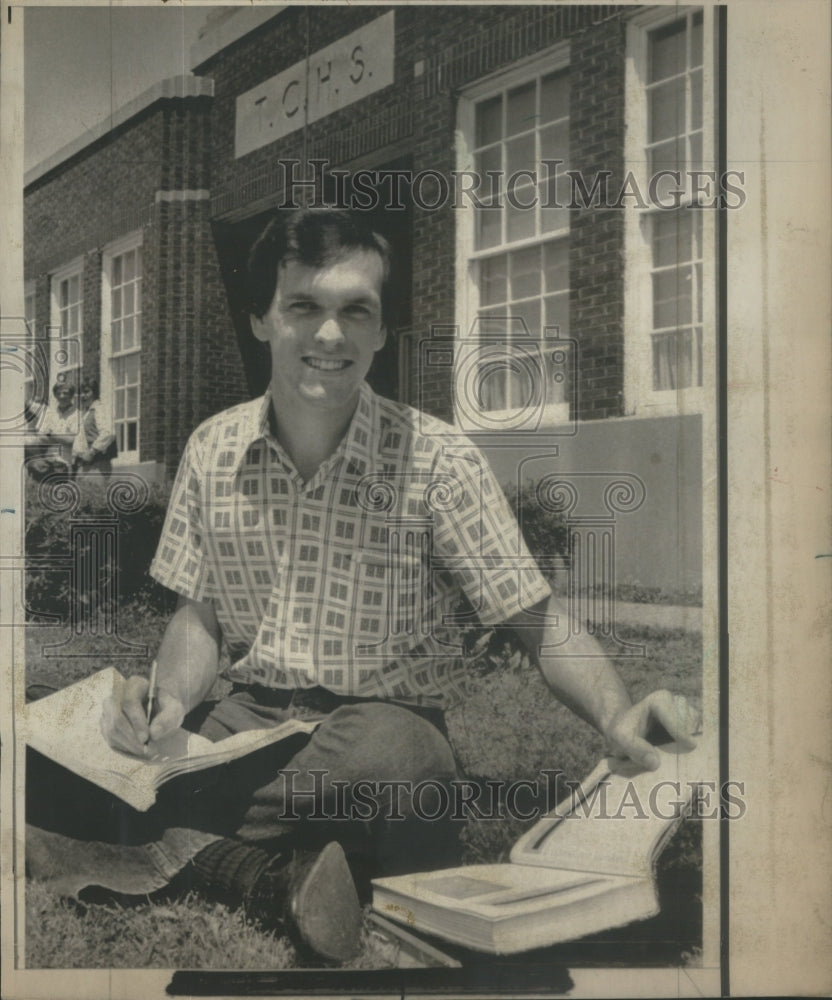 1974 Angus Mack Gaither deciding whether to accept scholarship Hrvd-Historic Images