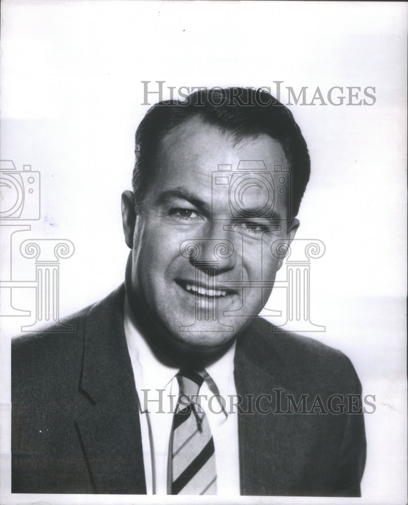 1964 Press Photo Lee Hefner Fortune Magazine Magazine Director- RSA90817 - Historic Images