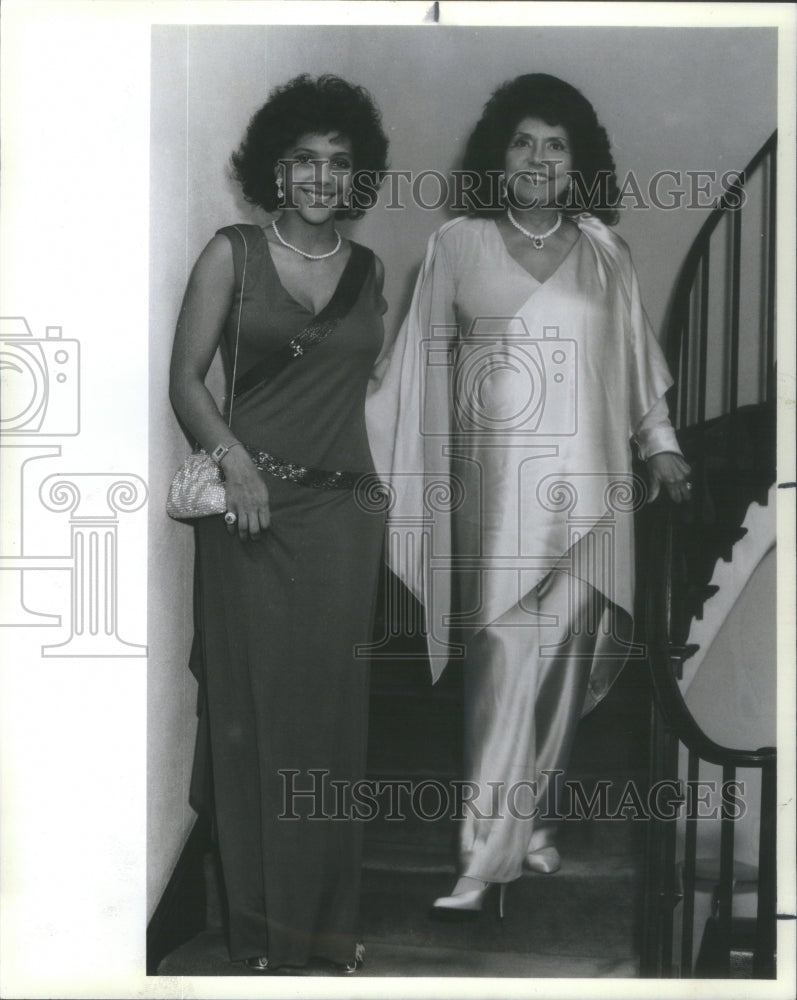 1984 Linda Johnson Eunice Johnson Ebony Magazine - Historic Images