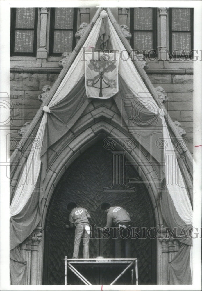 1979  Bedecked Papal Holy Name Cathedral Workmen - Historic Images