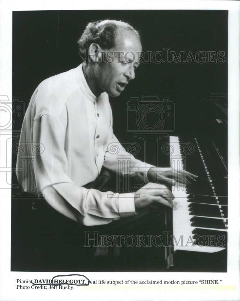 Press Photo Pianist David Helfgott Playing Piano Shine Film Subject- RSA91731 - Historic Images