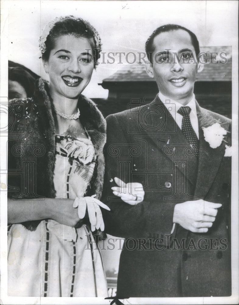 1956 Receptionist Janet Hicks Marries Prince Acharya Saharangsch - Historic Images