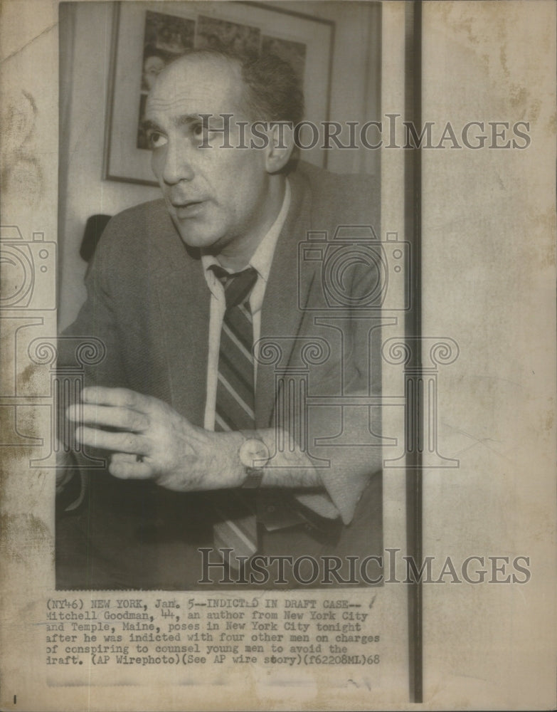 1968 Author Mitchell Goodman Indicted In New York City - Historic Images