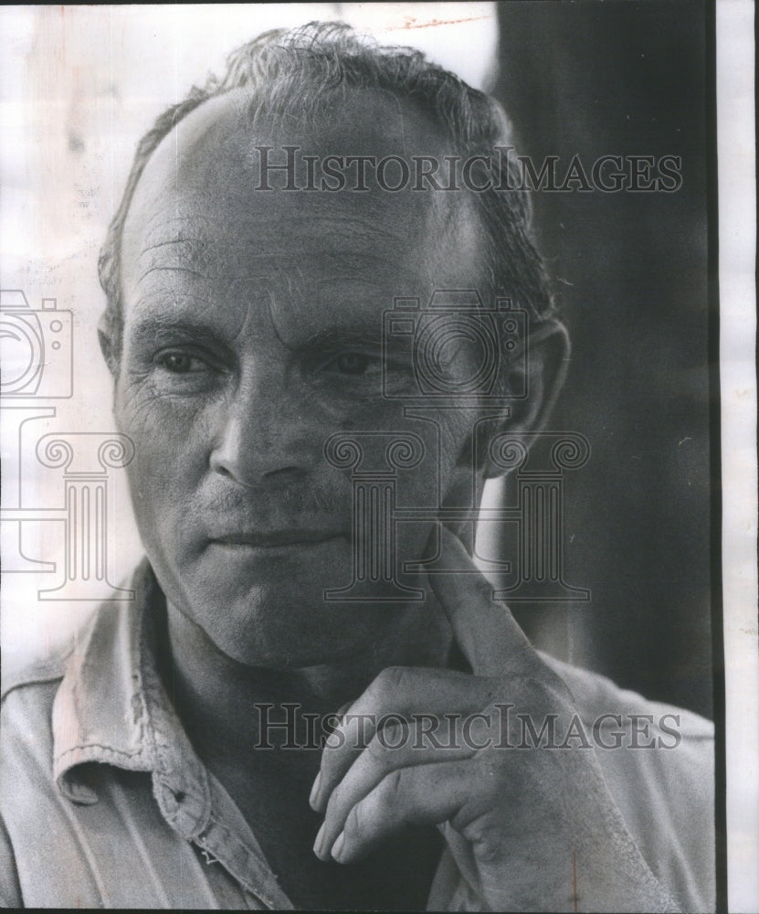 1970 Maple Lane Farm Owner Herring Portrait - Historic Images