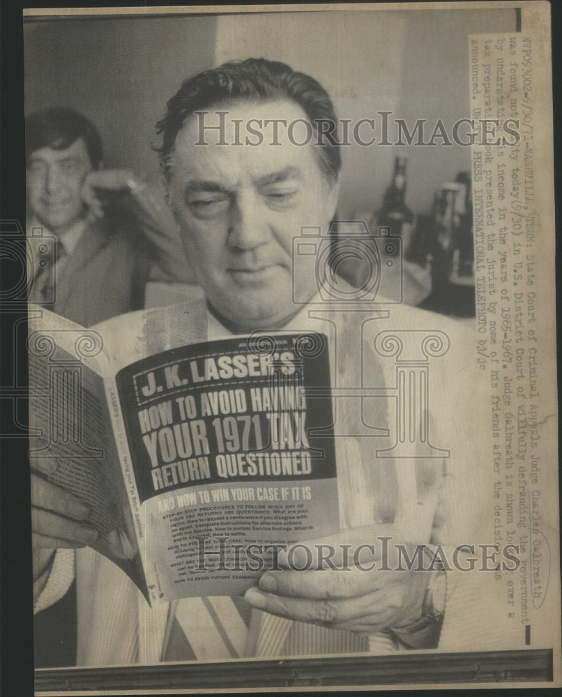1971 Press Photo Judge Charles Gabreath not guilty on tax charges.- RSA92567 - Historic Images