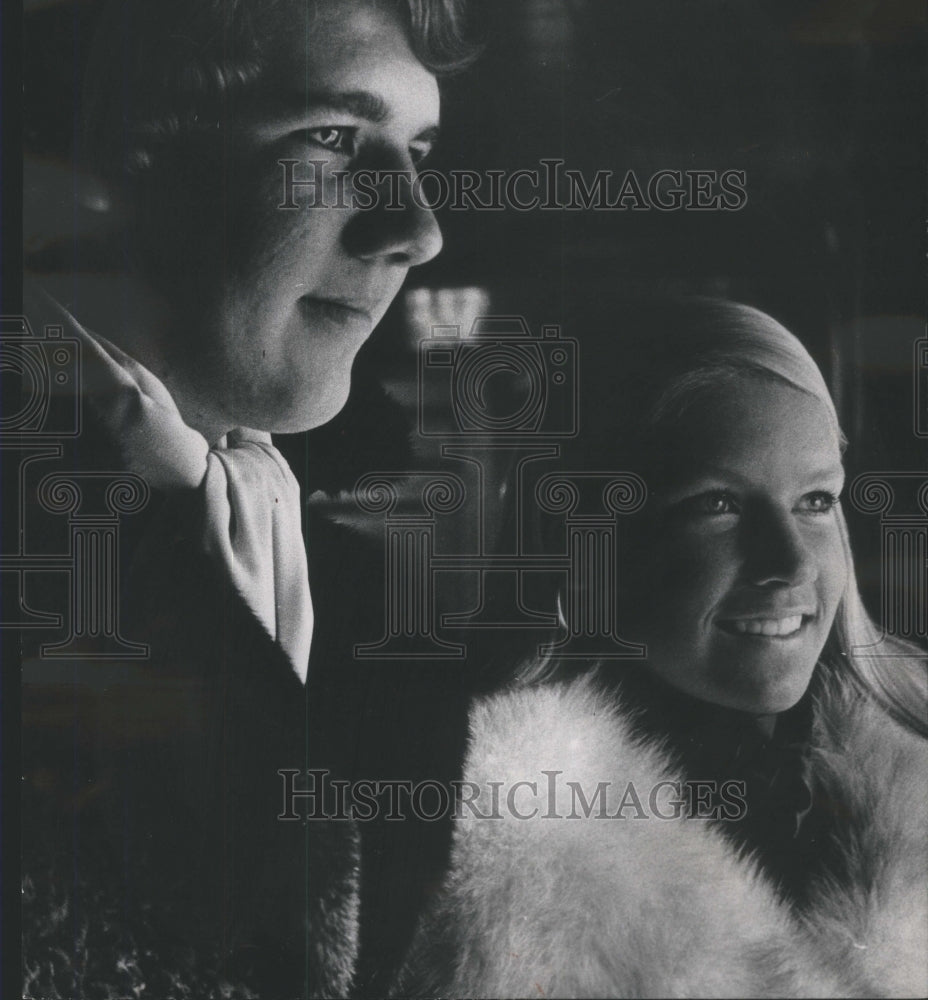 1970 Greg McCarthy and Lauren Gallagher modeled fur fashions - Historic Images