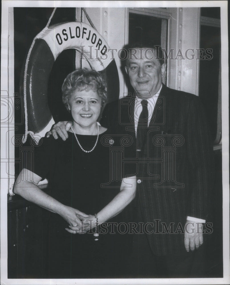 1962 Press Photo Mrs Horowitz Drive Chicago Caribbean Cruise- RSA92757 - Historic Images