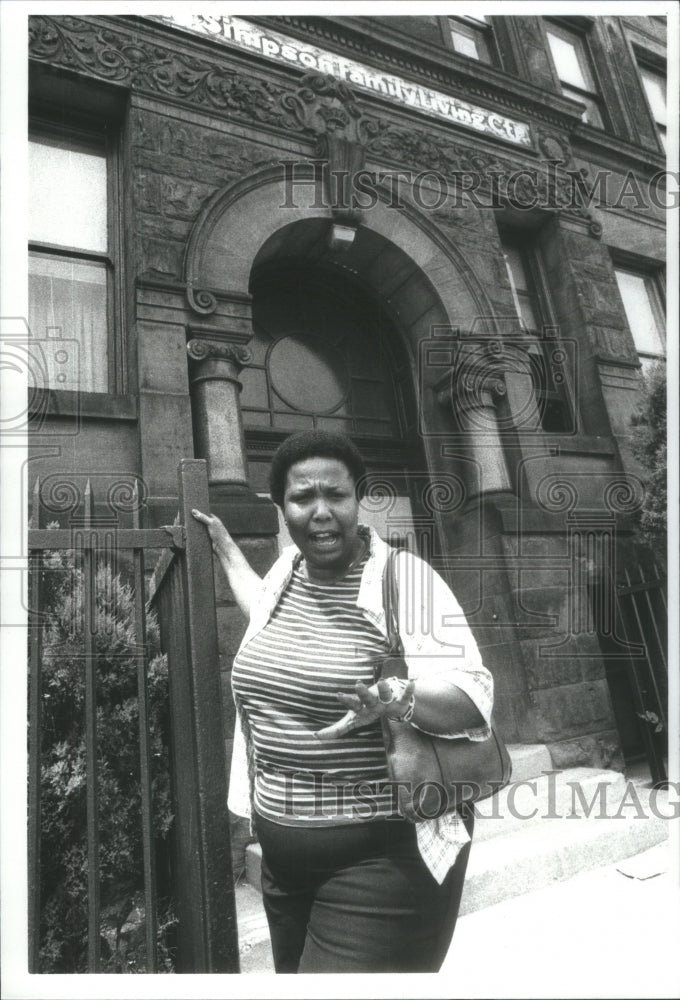 1980 Eviction School Principal Jean Herron Principal - Historic Images