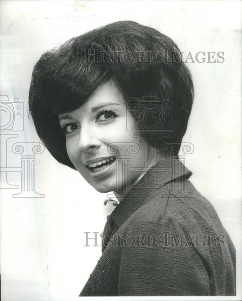 1964 Sandra Herron Director of Airline Training - Historic Images
