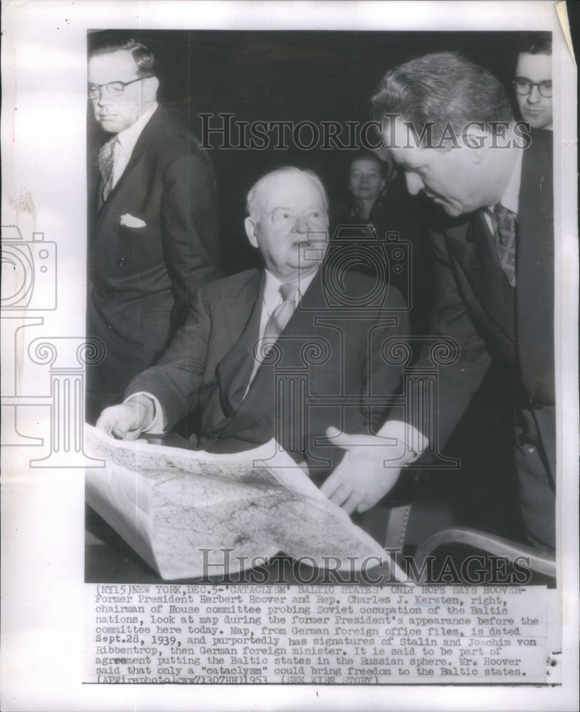 1953 President Herbert Hoover and Rep. Charles J. Kersten - Historic Images