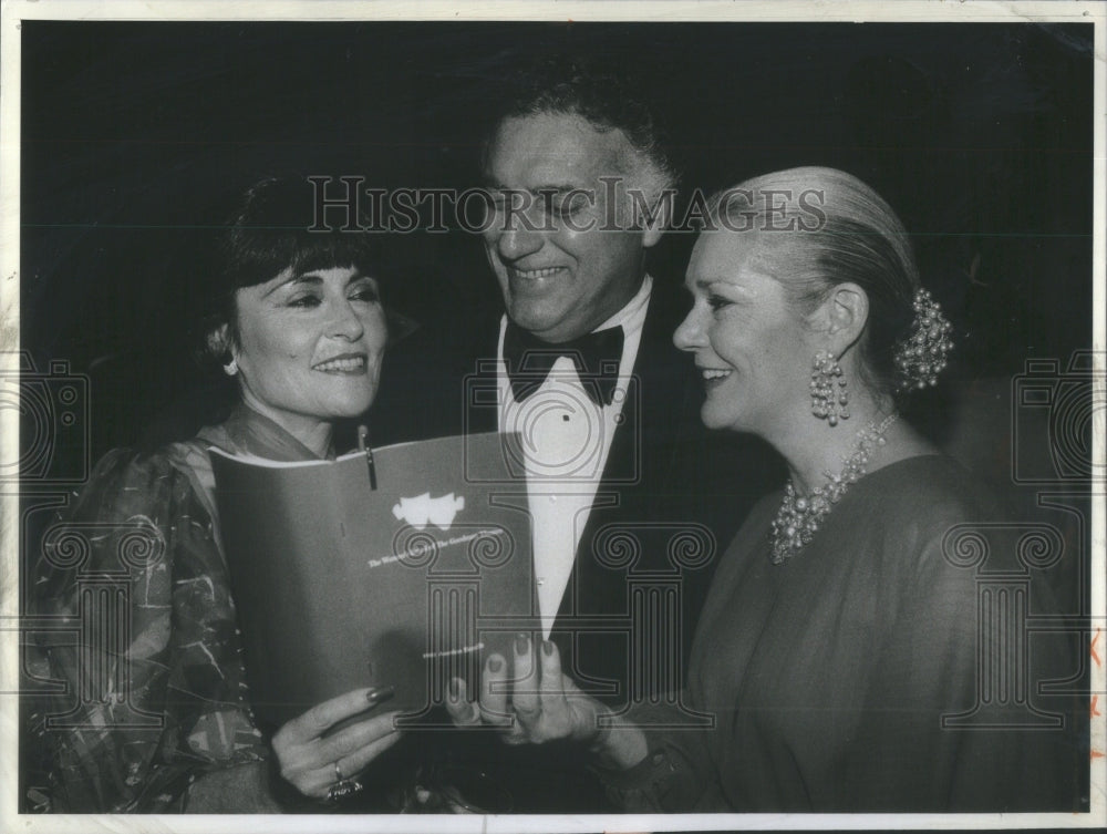 1981 Mrs. Sheldon Pat Kaplan Knickerbocker Hotel - Historic Images