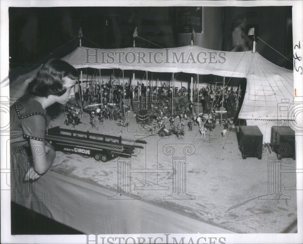 1959 Joe Losehiava Model of Ringong Brothers Barnum &amp; Balley Circus - Historic Images