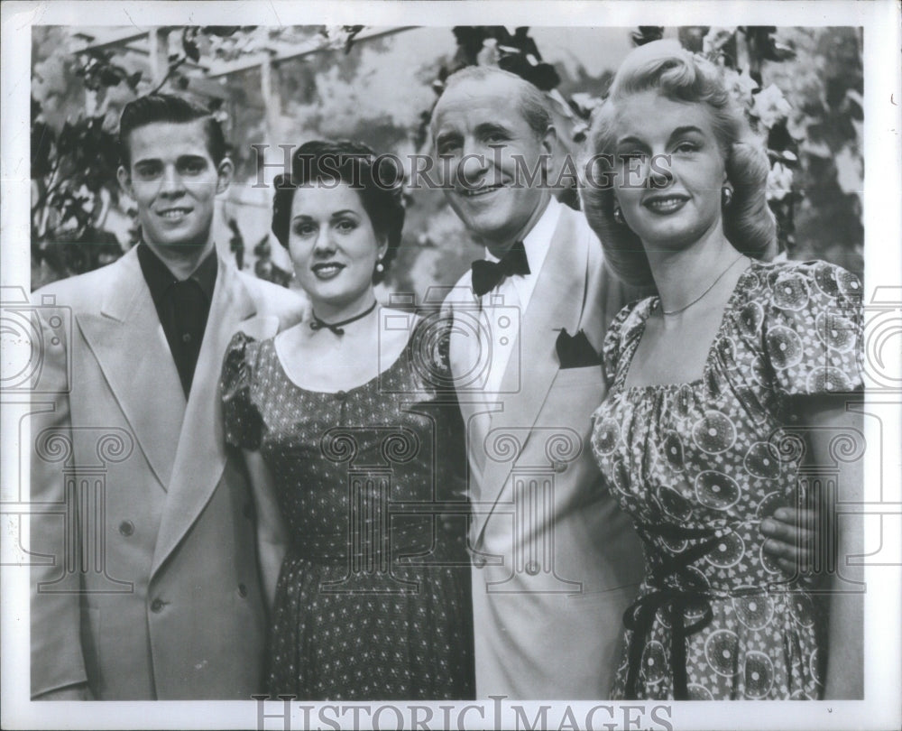 1950 Wayne King, Harry Hall, Gloria Van, Jacqueline James - Historic Images