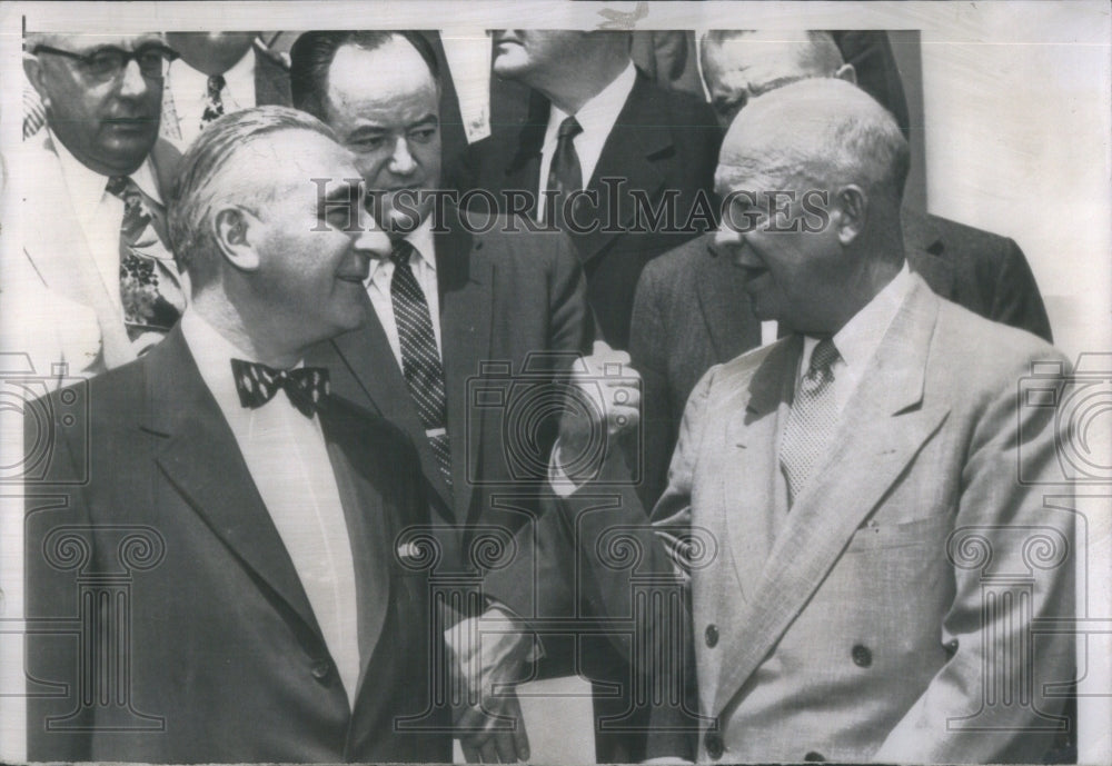 1955 Meyer Kestbaum and Pres. Eisenhower at the White House - Historic Images