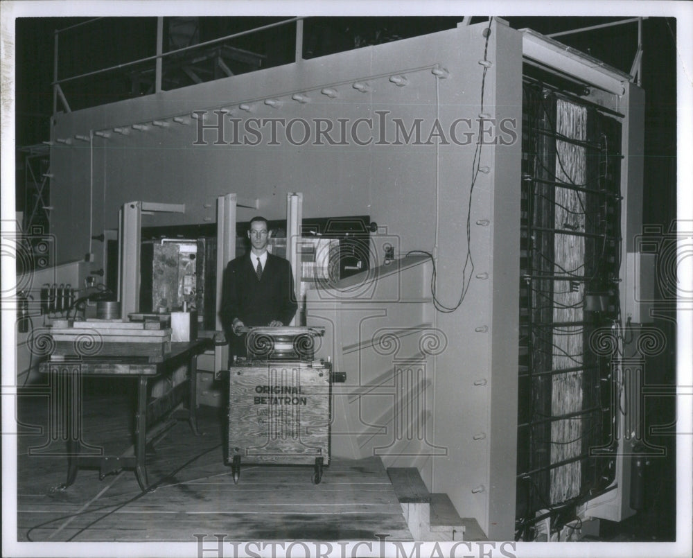 1960 Professor Donald W. Kerst&#39;s Original Betatron In Museum - Historic Images