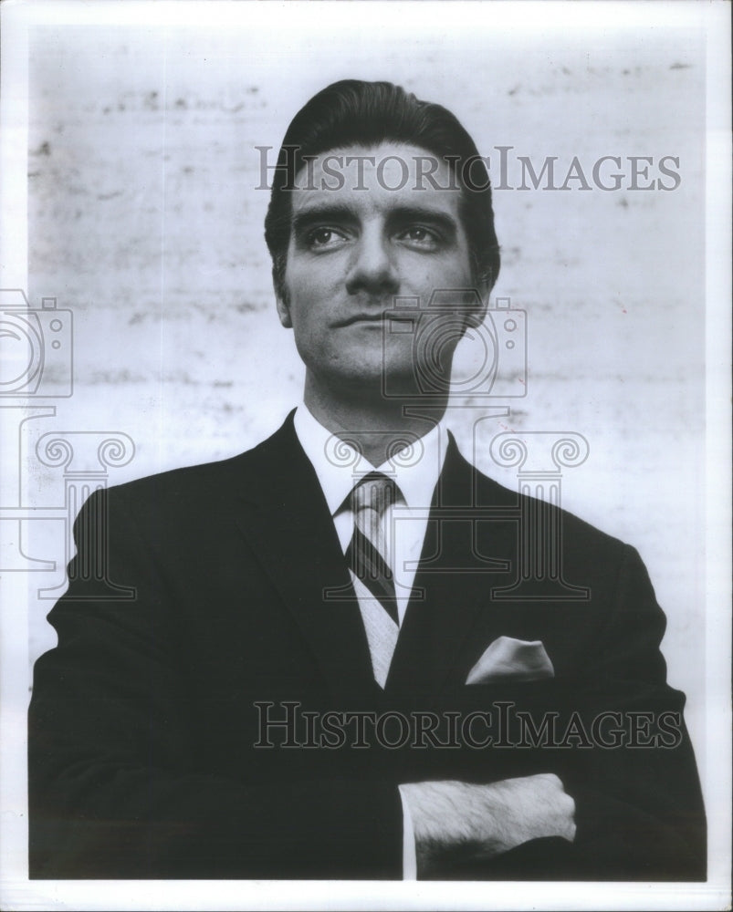 1970 Robert Hale American Bass Baritone Opera Singer Vocalist - Historic Images